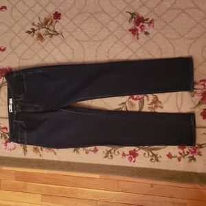 Levi Mid Rise Skinny Dark Wash Jeans